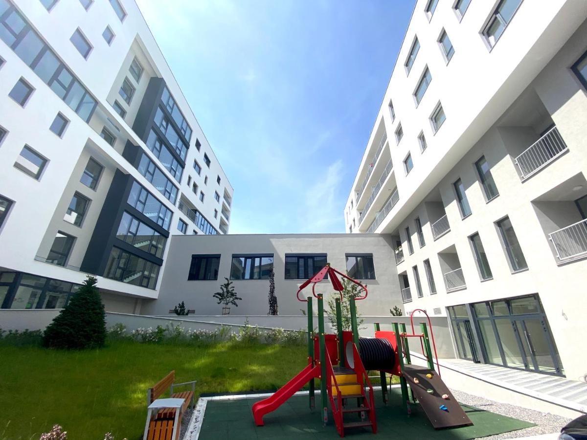 Apartment Mala Praha ชิลินา ภายนอก รูปภาพ
