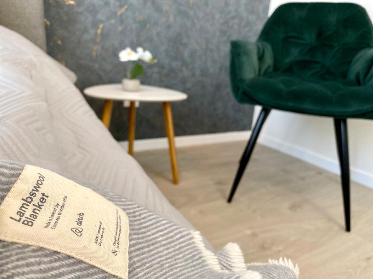 Apartment Mala Praha ชิลินา ภายนอก รูปภาพ